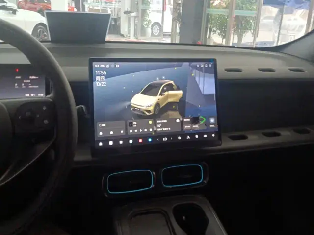 Leapmotor Lafa 5 — Фото автомобиля 13
