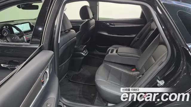Hyundai Grandeur Premium — Фото автомобиля 12