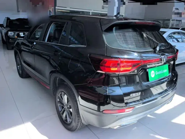 Changan CS75 — Фото автомобиля 4
