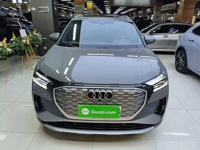Audi Q4 e-tron — Фото автомобиля 2