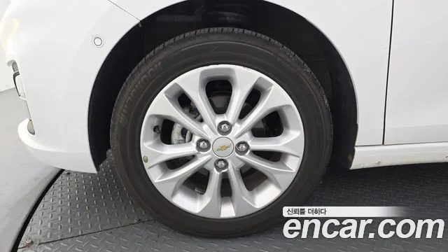 Chevrolet Spark — Фото автомобиля 5