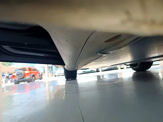 Tesla Model Y — Фото автомобиля 21