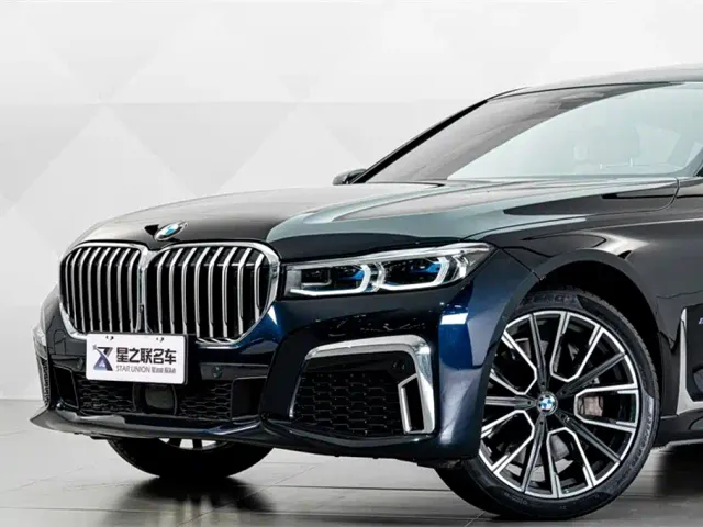 BMW 7 Series — Фото автомобиля 3