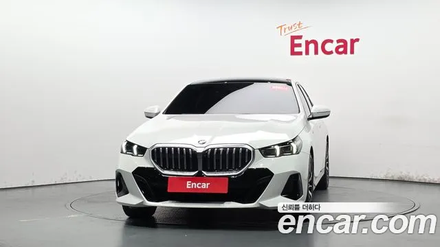 BMW 5-Series 5 серия (G60) 530i xDrive M Sport — Фото автомобиля 3