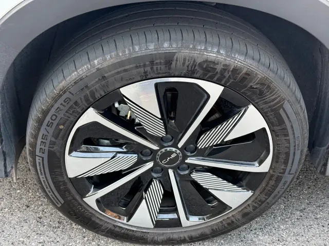 BYD Song PLUS — Фото автомобиля 3