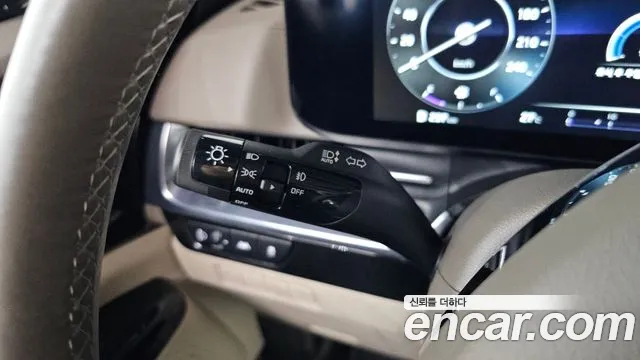 Kia Canival Carnival 4 поколение Бензин 7 мест Hi-Limousine — Фото автомобиля 15