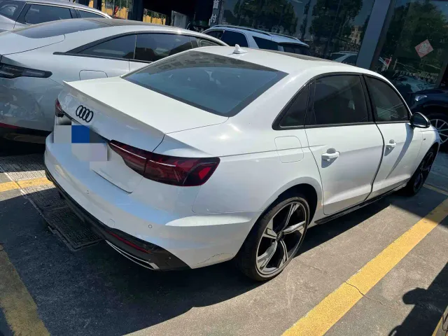 Audi A4L — Фото автомобиля 4