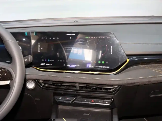 Changan X5 Plus — Фото автомобиля 14