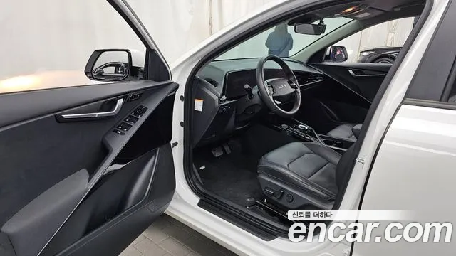 Kia Niro New — Фото автомобиля 15
