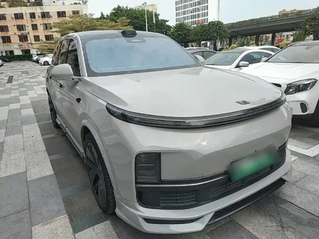 Li Auto L9 — Фото автомобиля 3