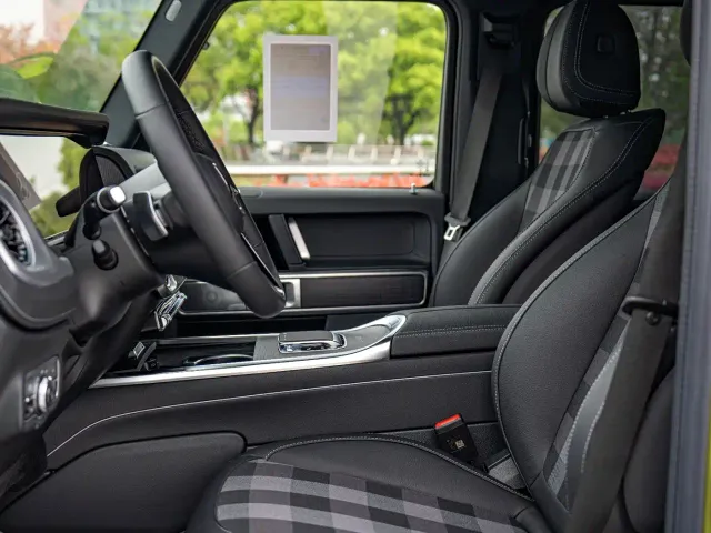 Mercedes-Benz G-Class — Фото автомобиля 19