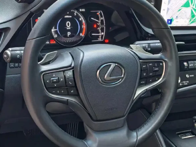 Lexus ES — Фото автомобиля 3