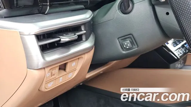 Hyundai Grandeur GN7 — Фото автомобиля 28