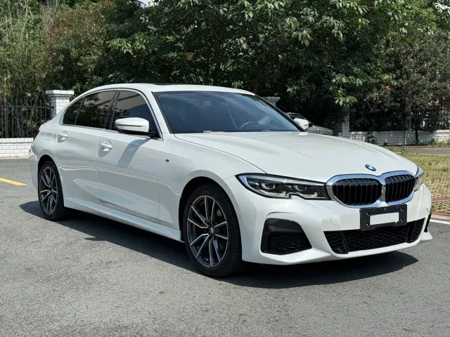 BMW 3 Series — Фото автомобиля 3