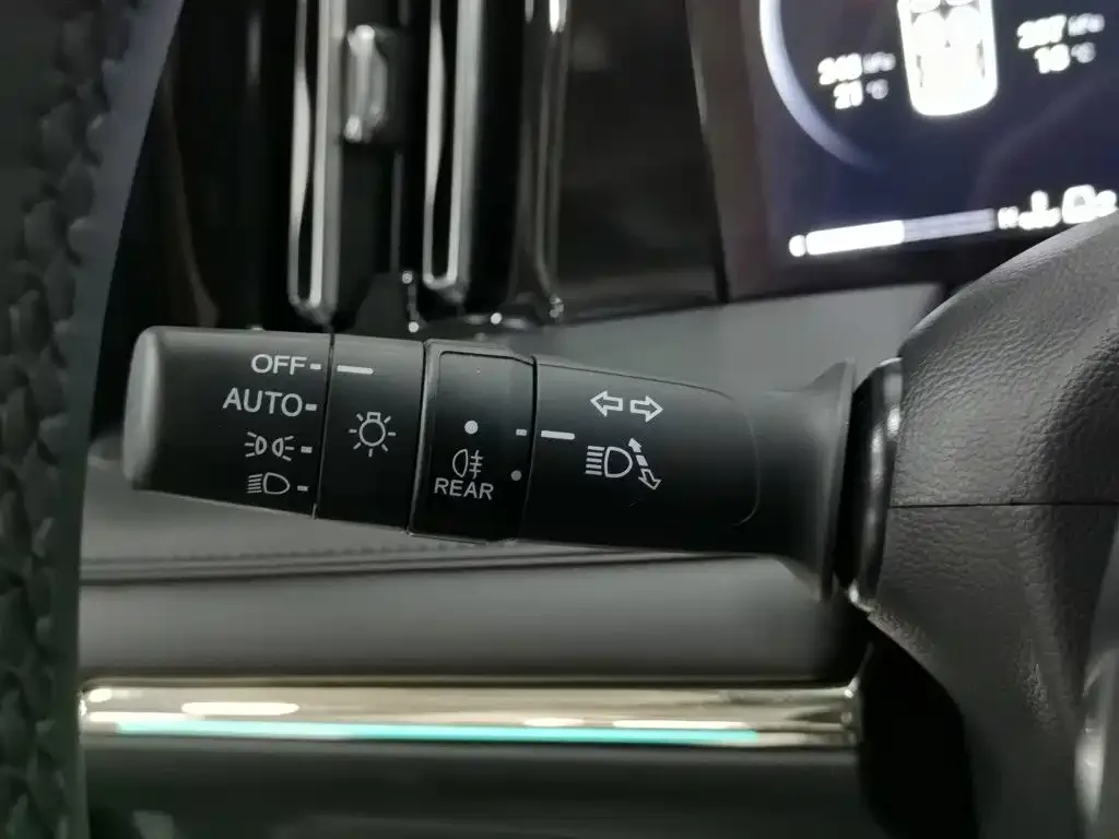 GAC Trumpchi Trumpchi M8 2024 Master Series 400T Ultimate Edition — Фото автомобиля 21