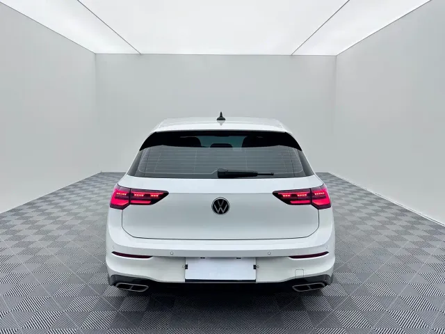 Volkswagen Golf — Фото автомобиля 5