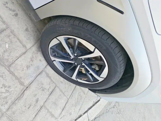 GAC Aion Y — Фото автомобиля 6