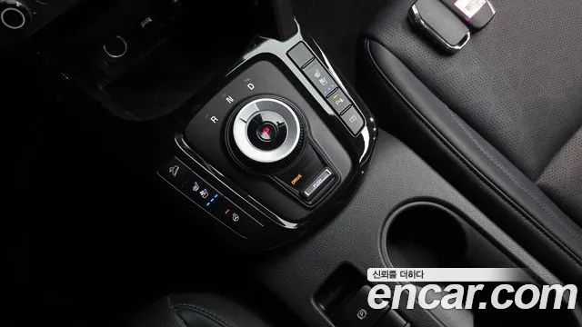 Kia Seltos — Фото автомобиля 6