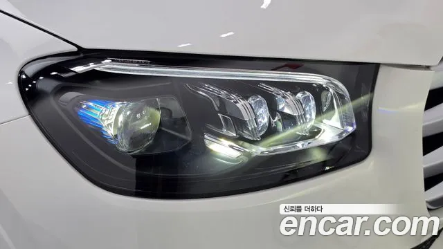 Mercedes-Benz GLS-Class — Фото автомобиля 16