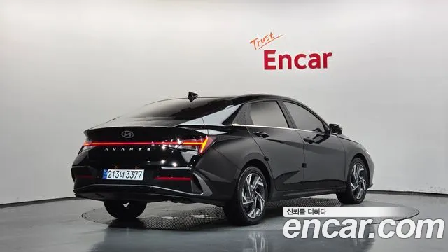 Hyundai Avante — Фото автомобиля 2