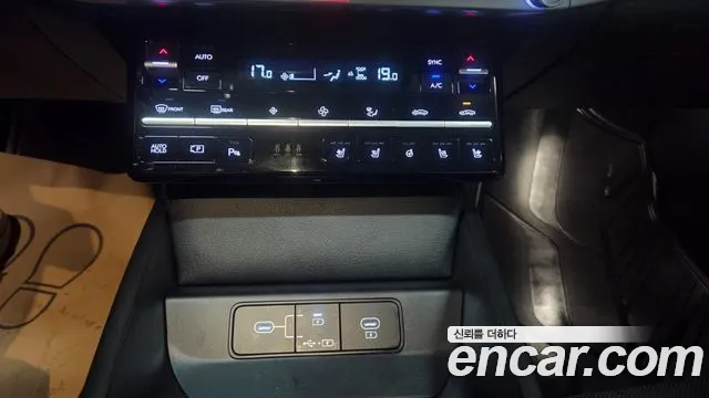 Hyundai Grandeur Grandeur (GN7) 3.5 LPG 2WD (Такси) — Фото автомобиля 13