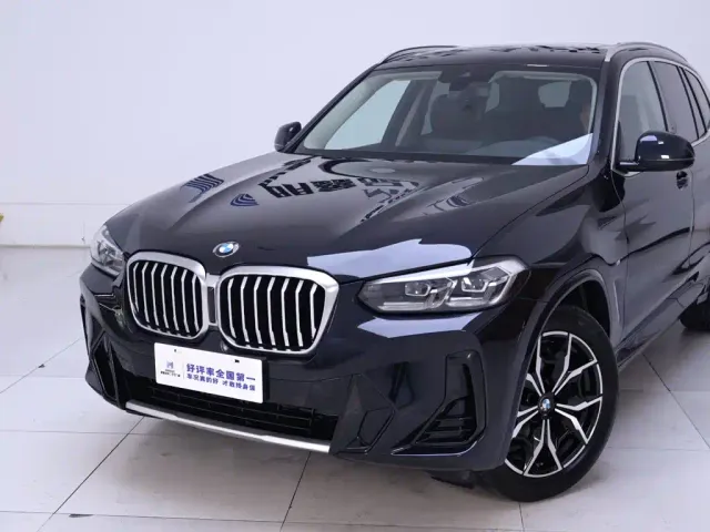 BMW X3 — Фото автомобиля 3