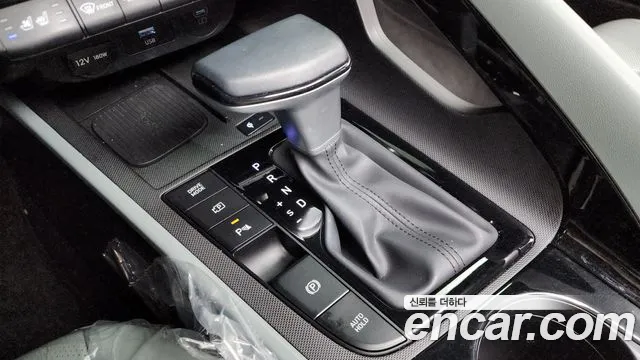 Hyundai AVANTE Новый Avante (CN7) — Фото автомобиля 8