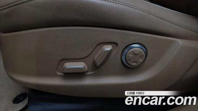 Genesis G80 Бензин 2.5 турбо AWD — Фото автомобиля 24