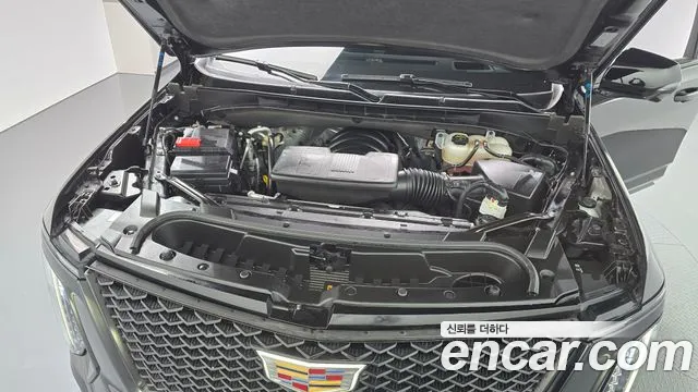 Cadillac Escalade 5th Gen — Фото автомобиля 6