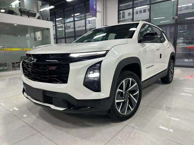 Фотография автомобиля — Chevrolet Equinox Plus