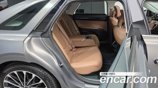 Hyundai Grandeur GN7 — Фото автомобиля 17