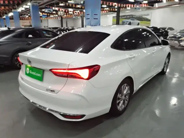 Buick Verano — Фото автомобиля 6