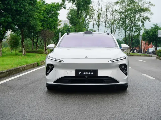 Nio ET7 — Фото автомобиля 2