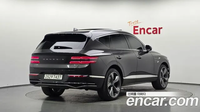 Genesis GV80 — Фото автомобиля 2