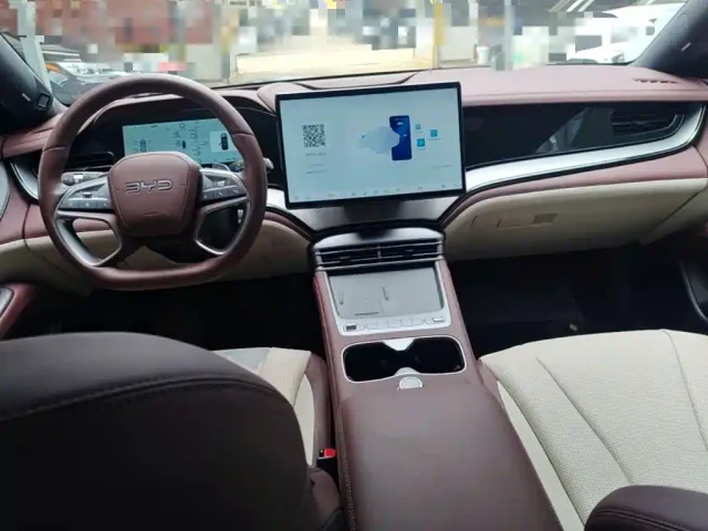 BYD Seal 07 DM-i — Фото автомобиля 9