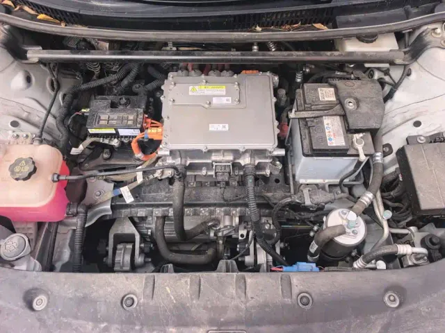 Toyota bZ3 — Фото автомобиля 10