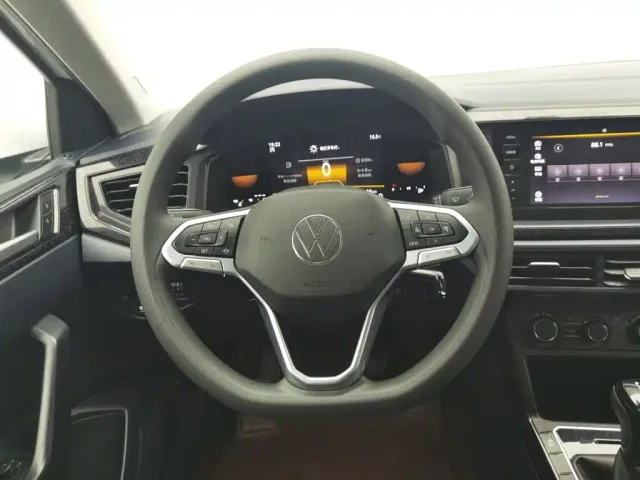 Volkswagen Lavida — Фото автомобиля 11