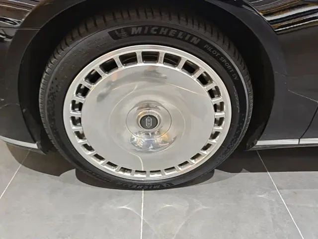 Zunjie Zunjie S800 2025 Model Pure Electric Starlight Premium Edition 5-Seater — Фото автомобиля 22