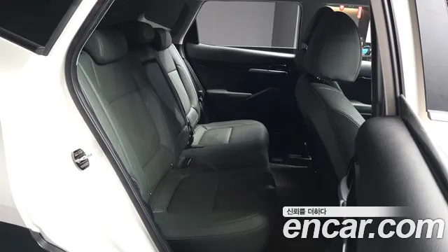 Kia Seltos New — Фото автомобиля 18