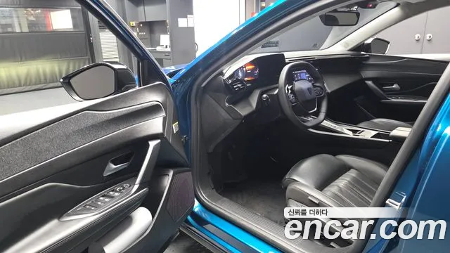 Peugeot 408 1.2 Pure Tech Allure — Фото автомобиля 10