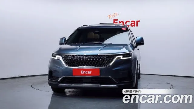 Kia Canival Carnival 4 поколение Бензин 11 мест Signature — Фото автомобиля 2