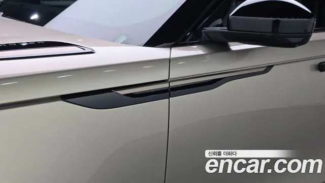 Land Rover Range Rover Velar — Фото автомобиля 20