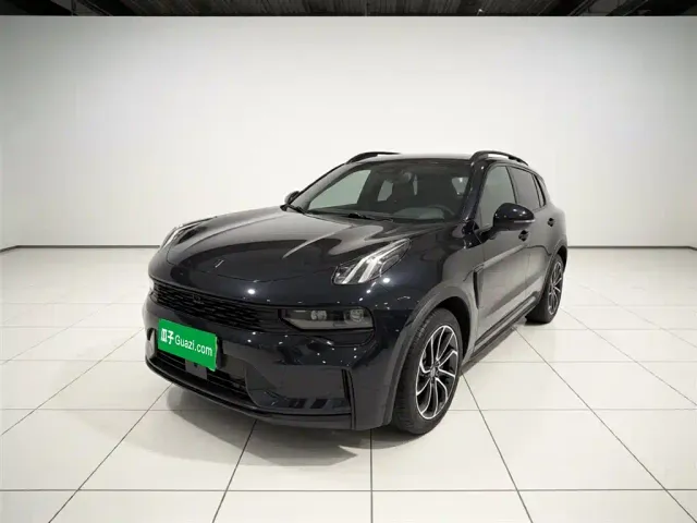 Фотография автомобиля — Lynk & Co 01