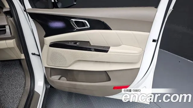 Kia Canival Carnival 4 поколение Дизель 9 мест Signature — Фото автомобиля 25