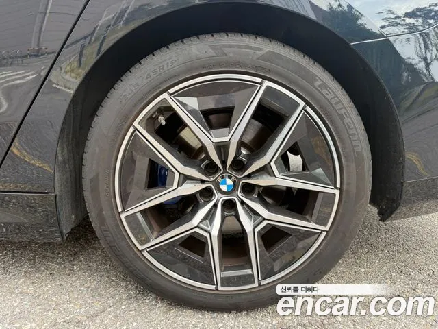 BMW 5-Series — Фото автомобиля 5