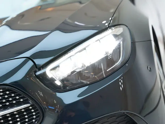 Mercedes-Benz E-Class — Фото автомобиля 8