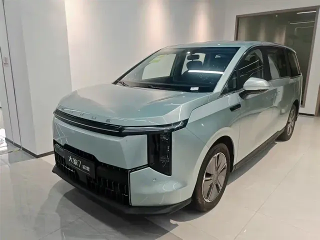 Фотография автомобиля — Maxus Dajia 7