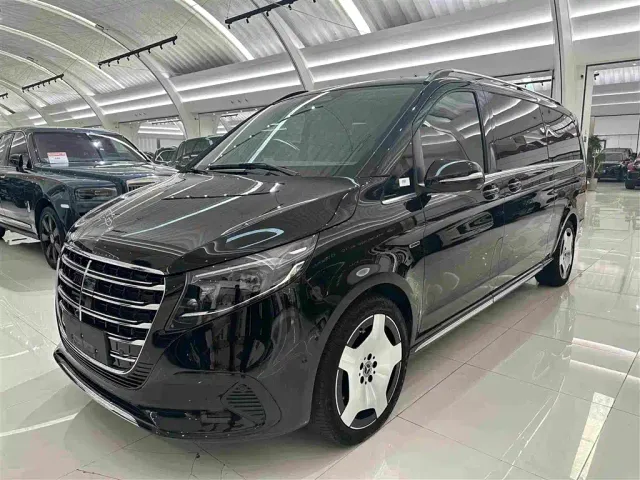 Фотография автомобиля — Mercedes-Benz V-Class