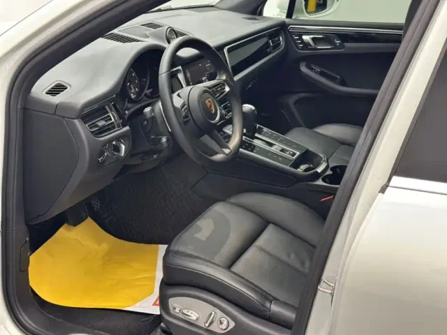 Porsche Macan — Фото автомобиля 11