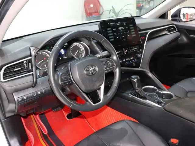 Toyota Camry — Фото автомобиля 10